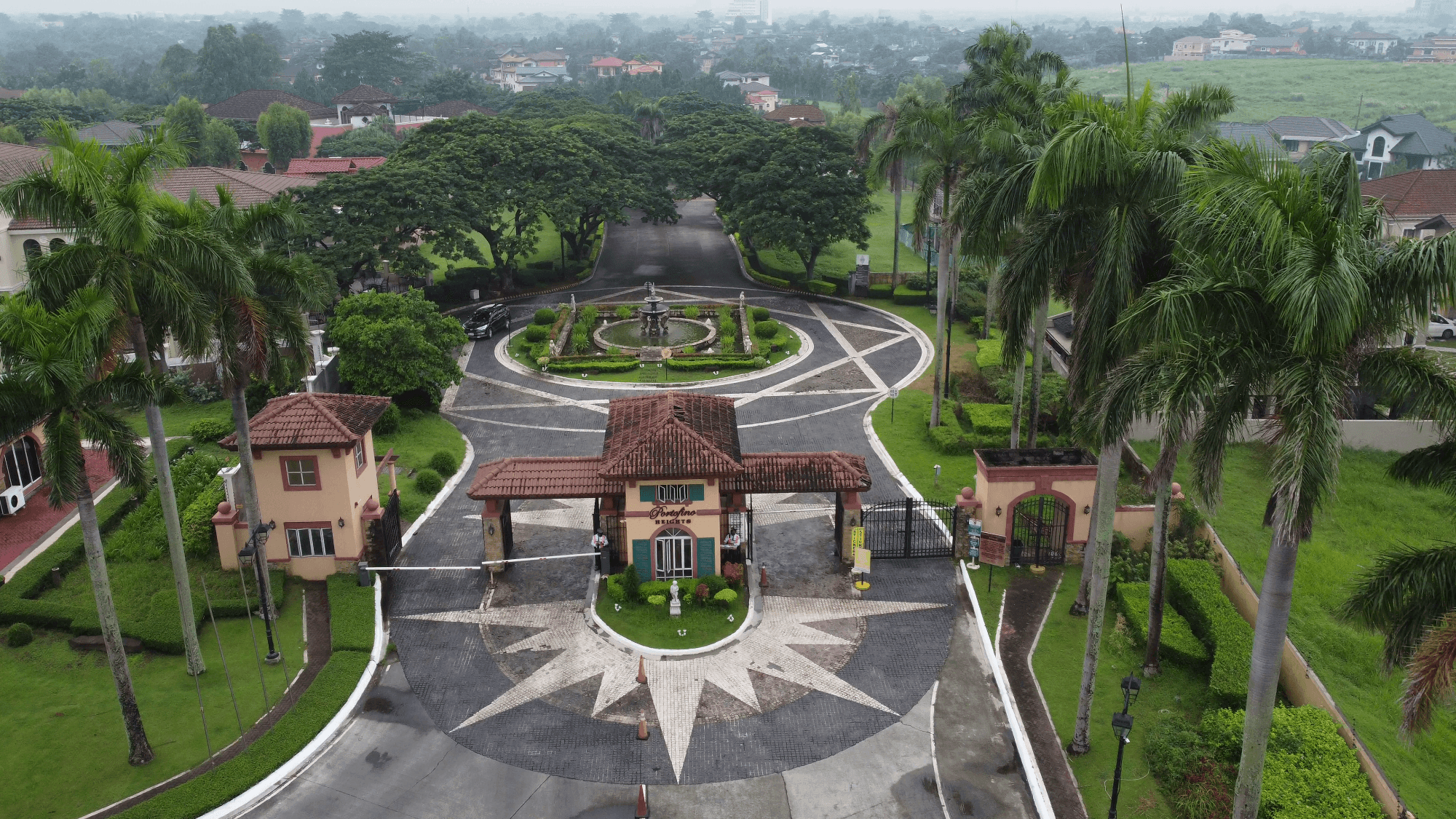 Portofino Heights · Grand Entrance